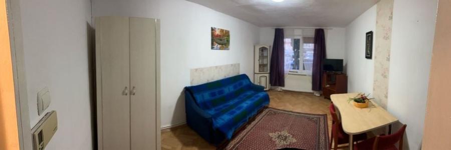 Garsonieră decomandată în Tudor