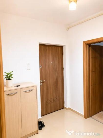 Apartament cu 2 camere decomandat în Fundeni
