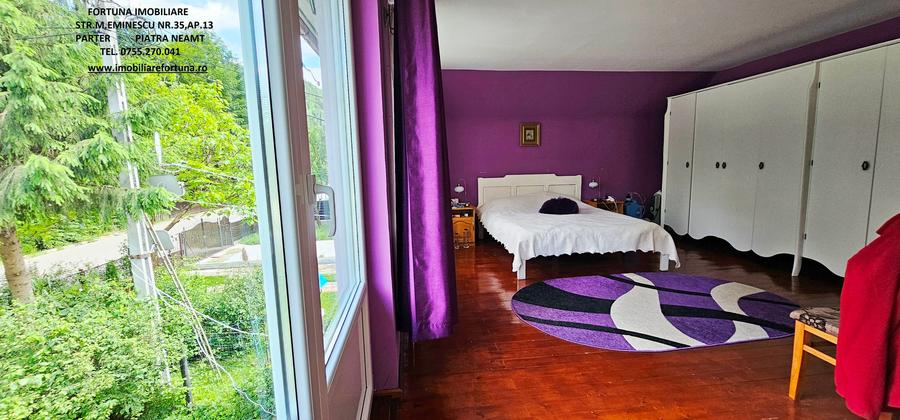 Casă cu 8 camere cu Garaj în Tarcău