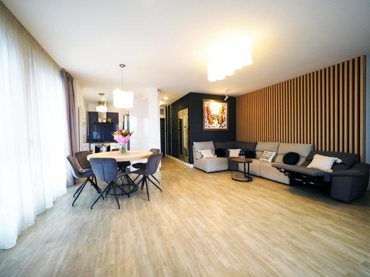 Apartament cu 4 camere decomandat, mobilat în Pipera