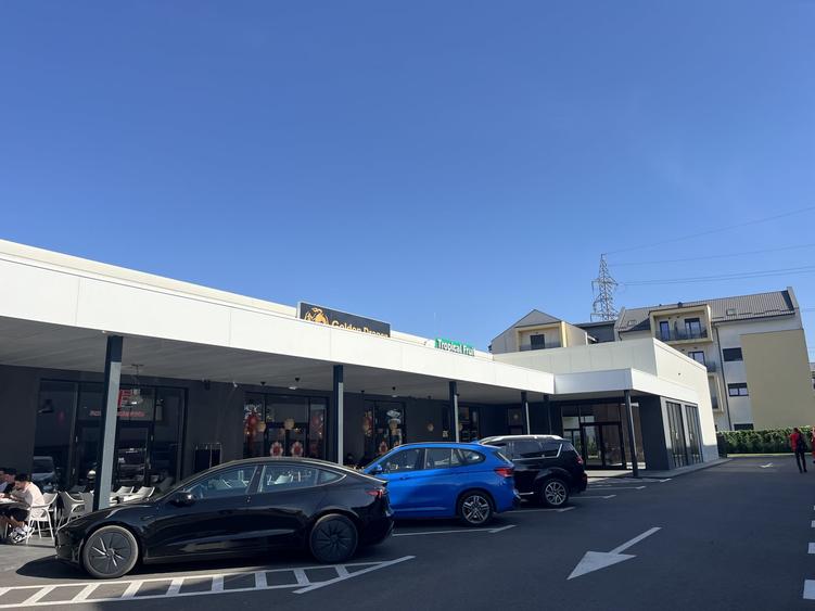 Spațiu comercial, de 169 mp, în Nord