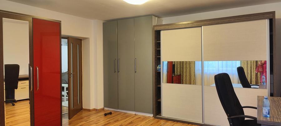 Apartament cu 2 camere decomandat în Dosu Bricii