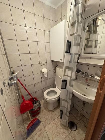 Garsonieră decomandată în Complex Studențesc
