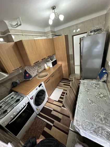 Apartament cu 2 camere decomandat în Căzănești