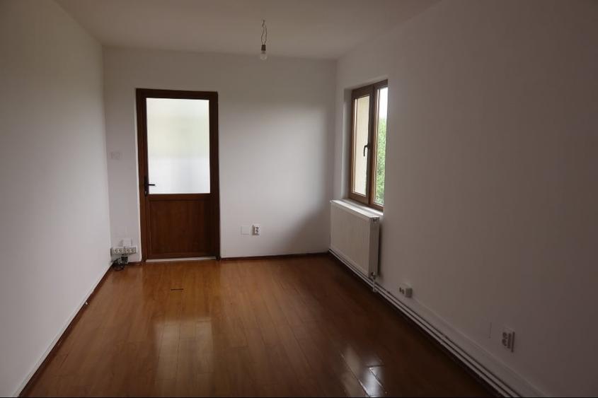 Casă individuală cu 5 camere cu Teren 1141 Mp în Rachieri