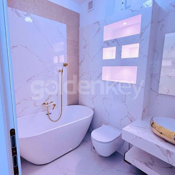 Apartament cu 3 camere | 2 parcari - 8