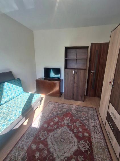 Apartament cu 2 camere decomandat în Vest