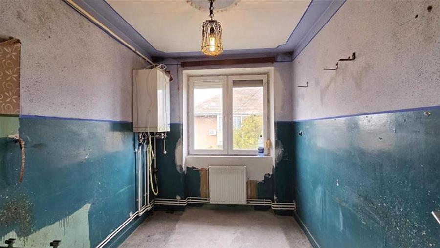Apartament cu 3 camere decomandat în Elisabetin