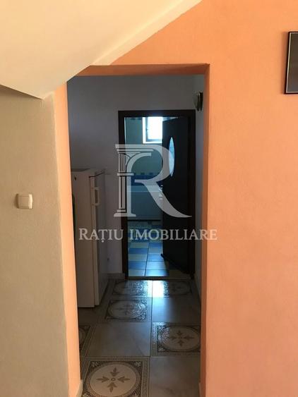 Casă individuală cu 5 camere cu Canalizare în Oncea
