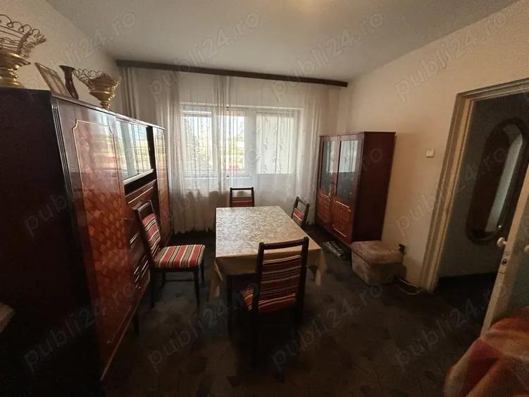 Apartament cu 4 camere decomandat în Aradul Nou