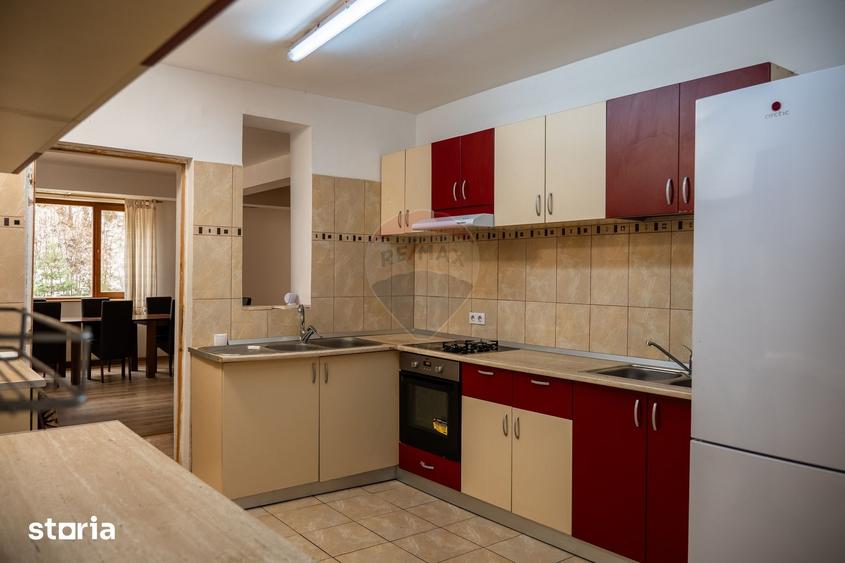 Casă cu Teren 3300 Mp în Iara