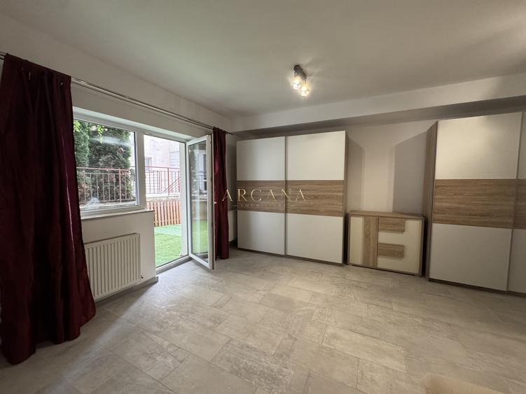 Apartament cu 2 camere semidecomandat, mobilat în Florești