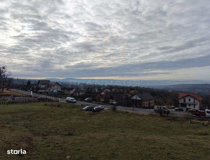 Teren de construit, 3900mp, acces asfaltat; - 4
