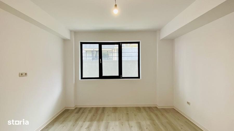 Apartament cu 6 camere decomandat în Central
