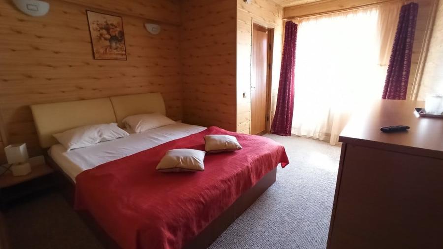 De vanzare Vila spa?ioasa, ideala pentru locuit sau investi?ie - 9