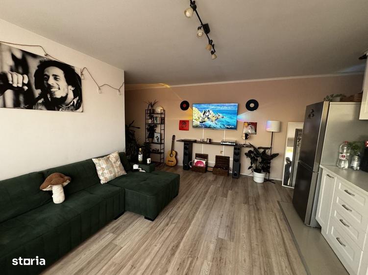 Apartament cu 3 camere în Lipovei