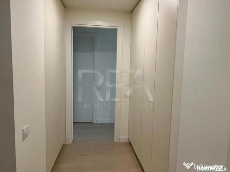 Apartament cu 4 camere decomandat în Pipera