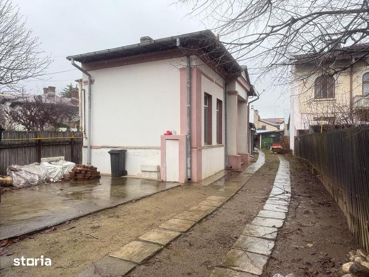 Casă cu 3 camere cu Teren 367 Mp în Central