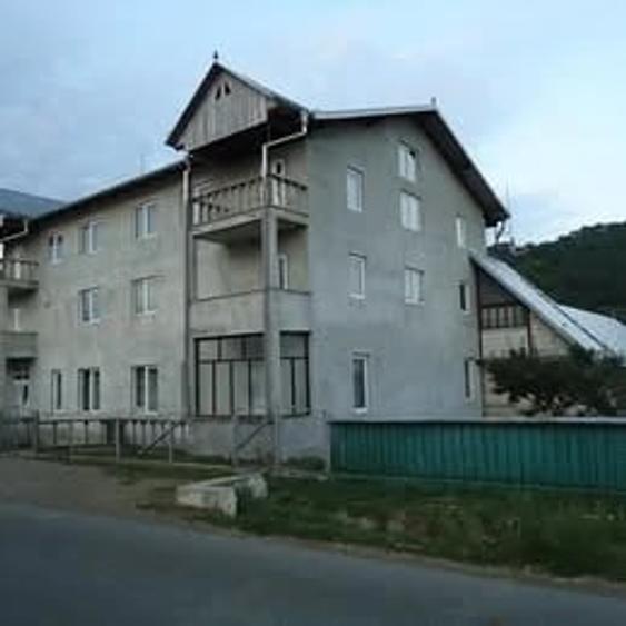 Spațiu comercial, în Pătrăuți