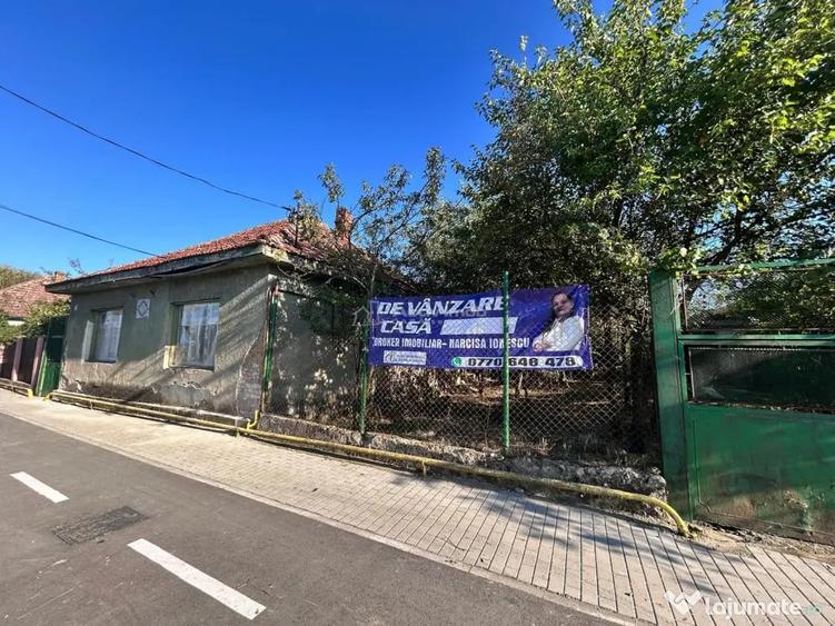 Casă cu 4 camere cu Teren 555 Mp în Central