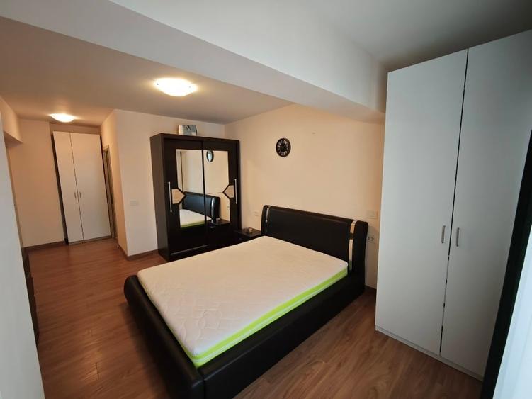 Apartament cu 3 camere decomandat, mobilat în Tătărași