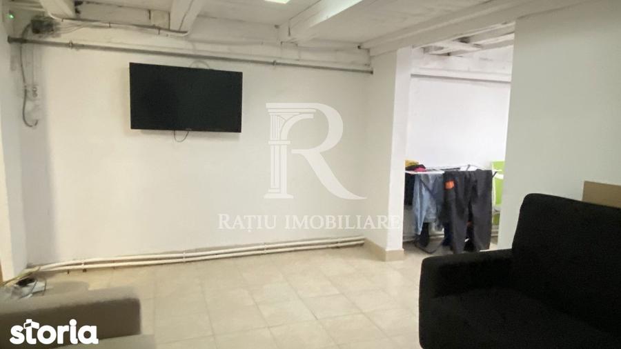 Casă cu 6 camere cu Teren 2582 Mp în Episcopia Bihorului