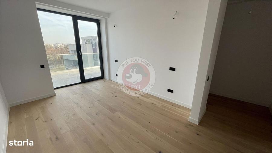 Apartament cu 3 camere semidecomandat în Floreasca