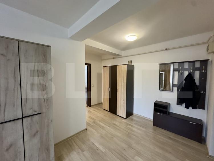 Apartament cu 2 camere semidecomandat, mobilat în Tolstoi