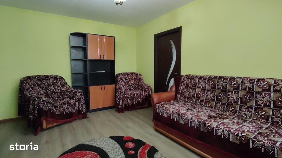 Apartament cu 2 camere semidecomandat în Calea București