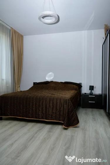 Casă cu 5 camere în Sânpetru