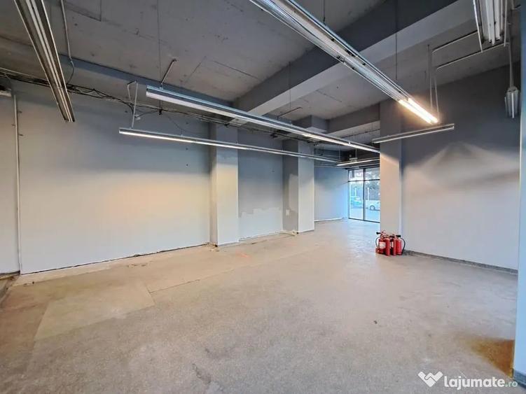 Spațiu comercial, de 143 mp, în Vitan