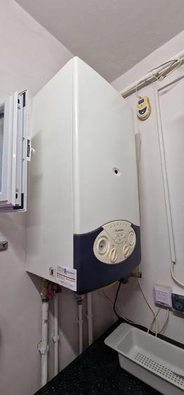 Apartament cu 3 camere decomandat în Steaua