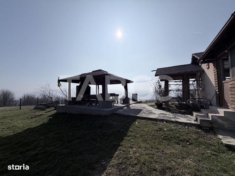 Casă cu 4 camere în Jiblea Nouă