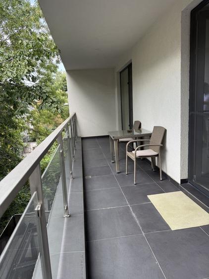 Apartament cu 3 camere decomandat, mobilat în Parcul Circului