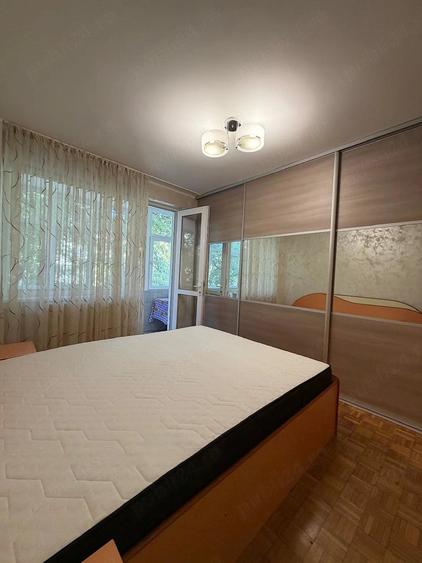 Inchiriere apt 3 camere, situat in Galati, pe Faleza, etaj 2, mobilat si utilat - 15