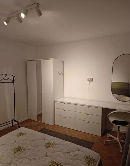 Apartament cu 3 camere decomandat, mobilat în Brâncoveanu