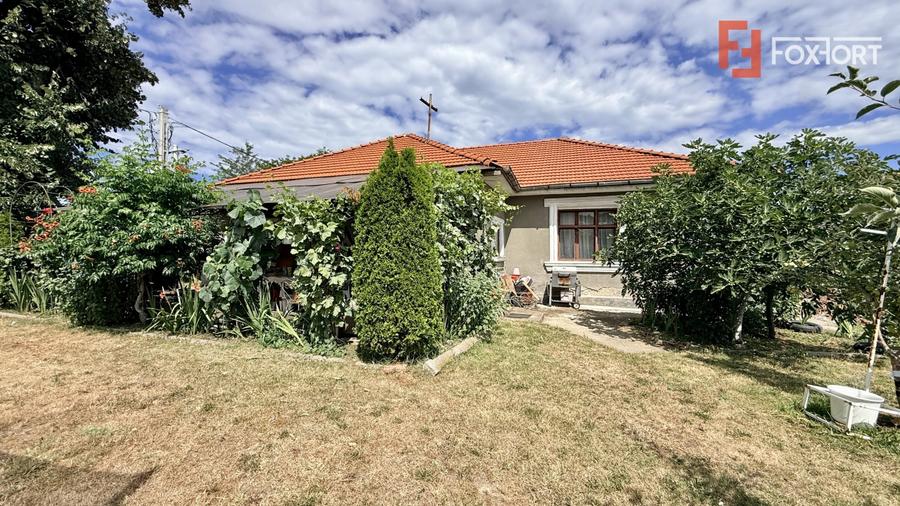 Casă individuală cu 5 camere cu Canalizare în Halânga