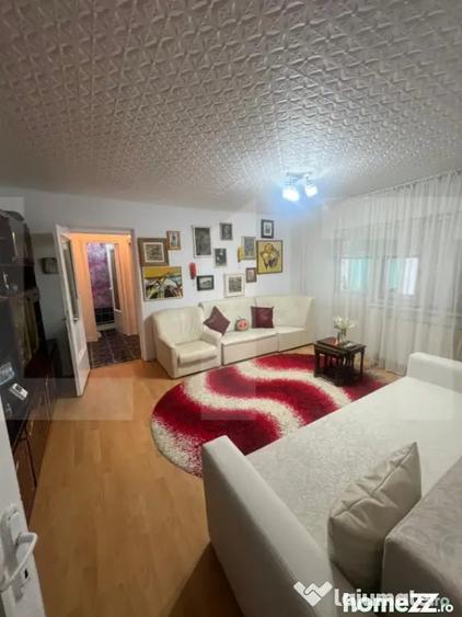 Apartament spa?ios 49 mp, 2 dormitoare, balcon Zona Doj - 4