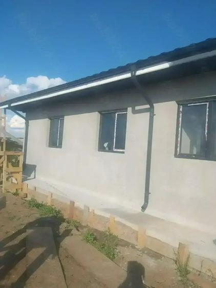 Casă cu 3 camere cu Teren 560 Mp în Frumușani