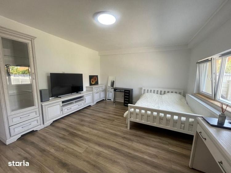 Casă cu 4 camere în Oglinzi