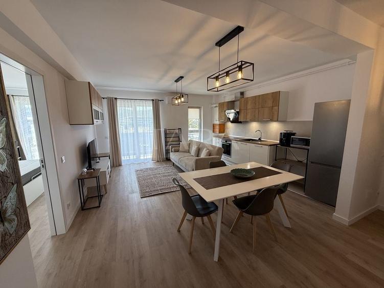 Apartament cu 2 camere semidecomandat în Florești
