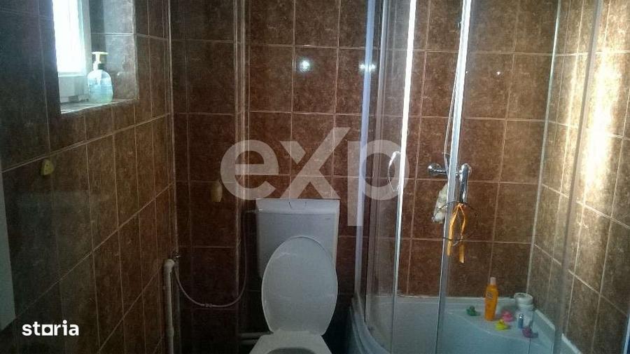 Casă cu 4 camere în Merișani