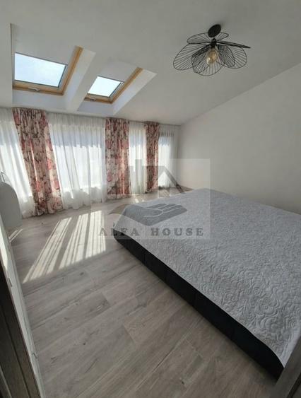 Apartament cu 4 camere decomandat, mobilat în Tractorul