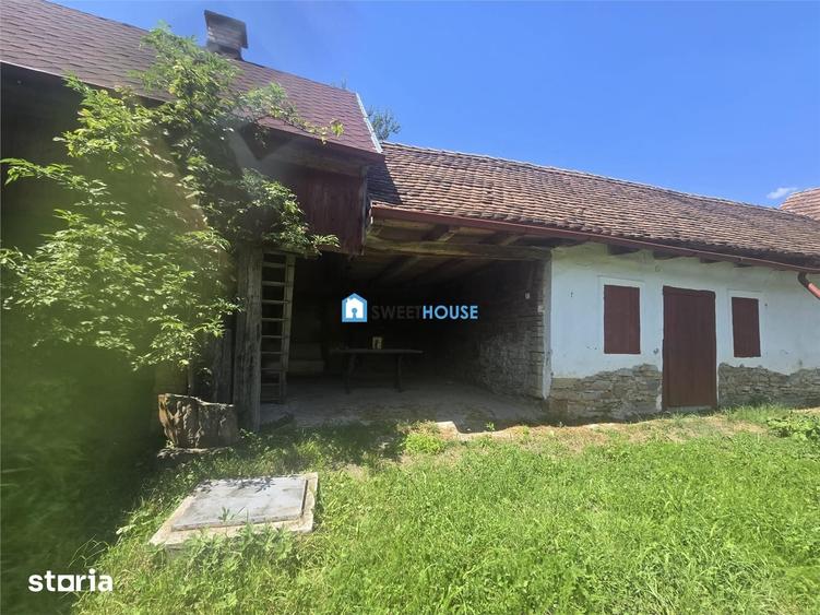 Casă cu 3 camere cu Teren 1200 Mp în Șoarș