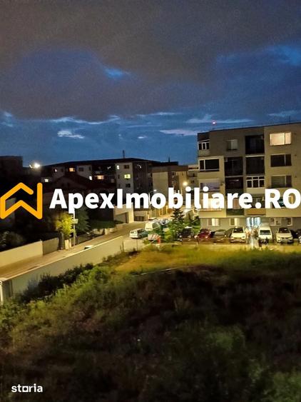 Apartament cu 3 camere decomandat în Theodor Pallady