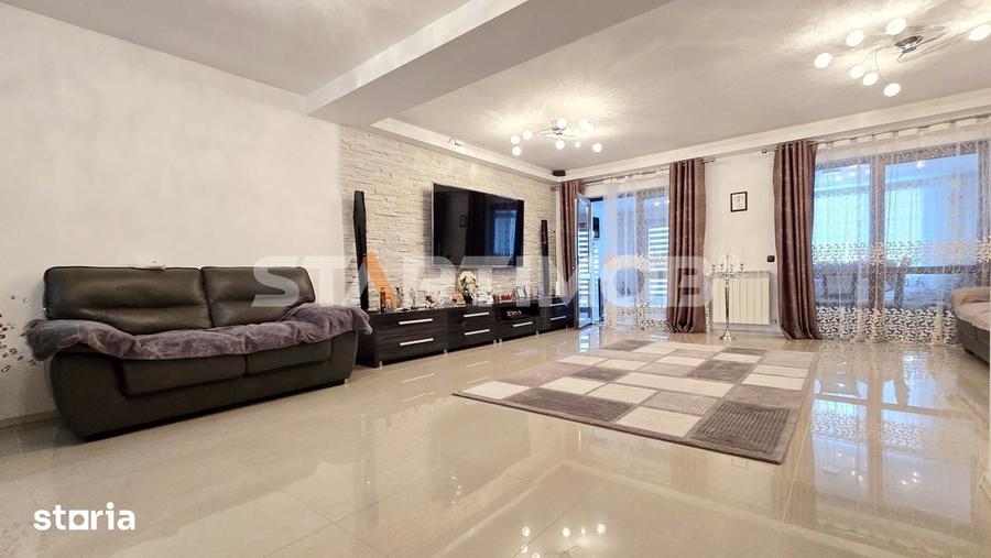 Casă cu 6 camere decomandat cu Teren 306 Mp în Central
