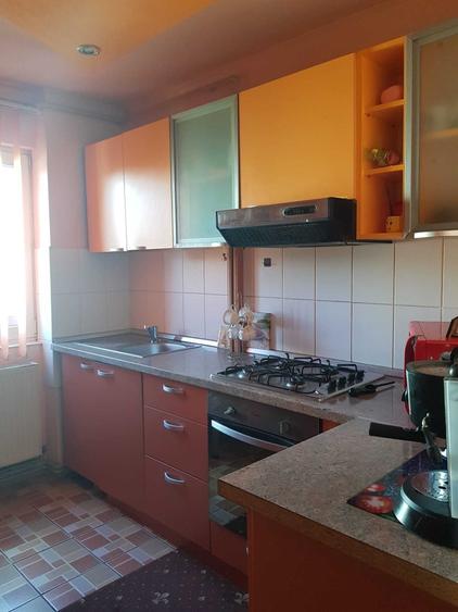 Apartament cu 2 camere semidecomandat în Astra