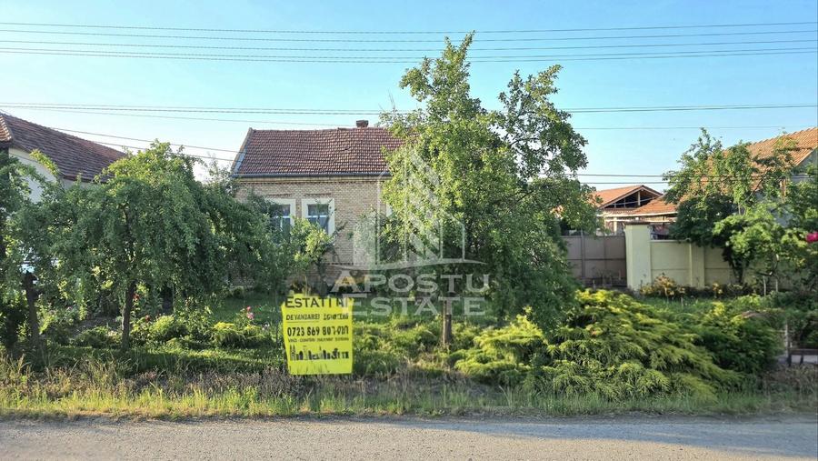 Casă individuală cu 4 camere cu Canalizare în Dragșina