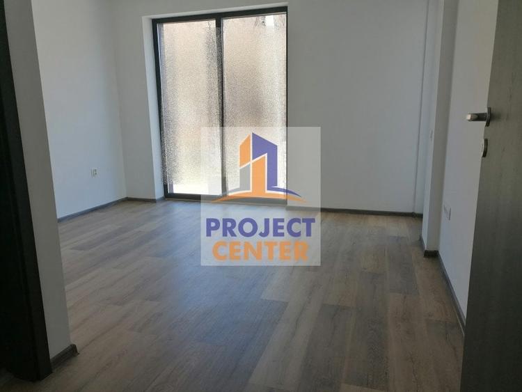 Casă cu 4 camere cu Teren 250 Mp în Budeasa