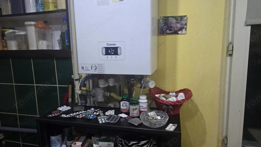 Apartament cu 3 camere semidecomandat în Dacia